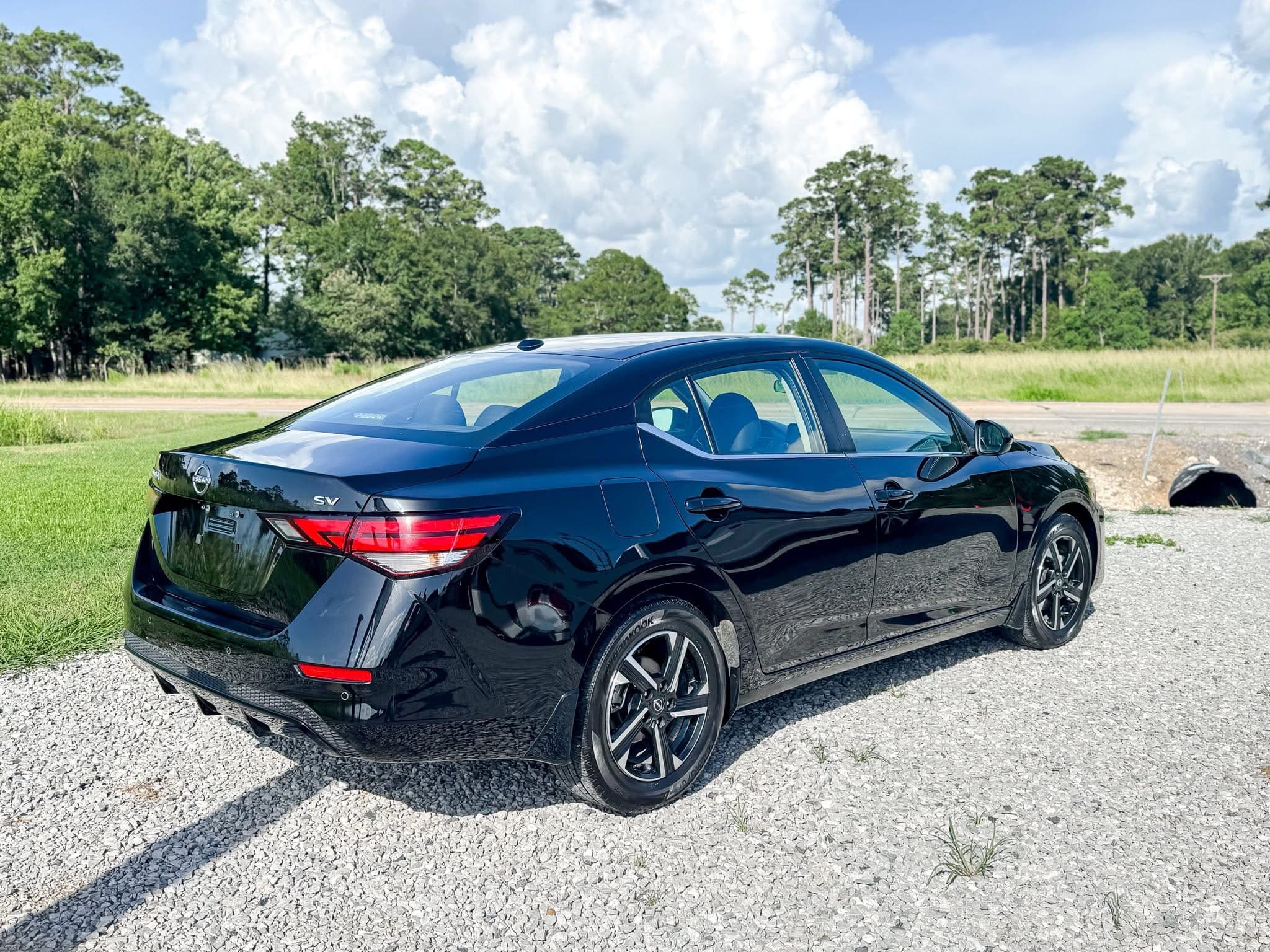 2024 Nissan Sentra SV - Photo 3
